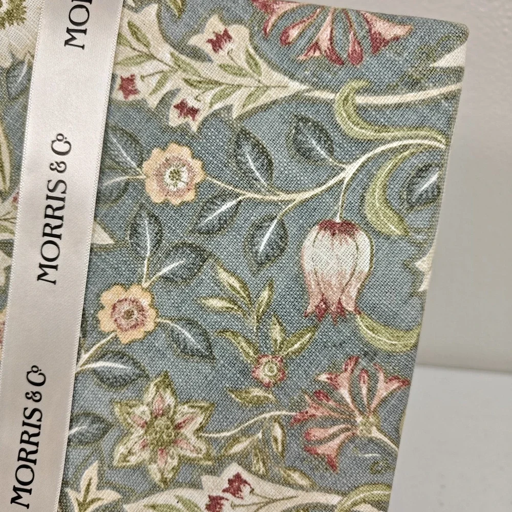 Morris & Co Wilhelmina Tablecloth 70